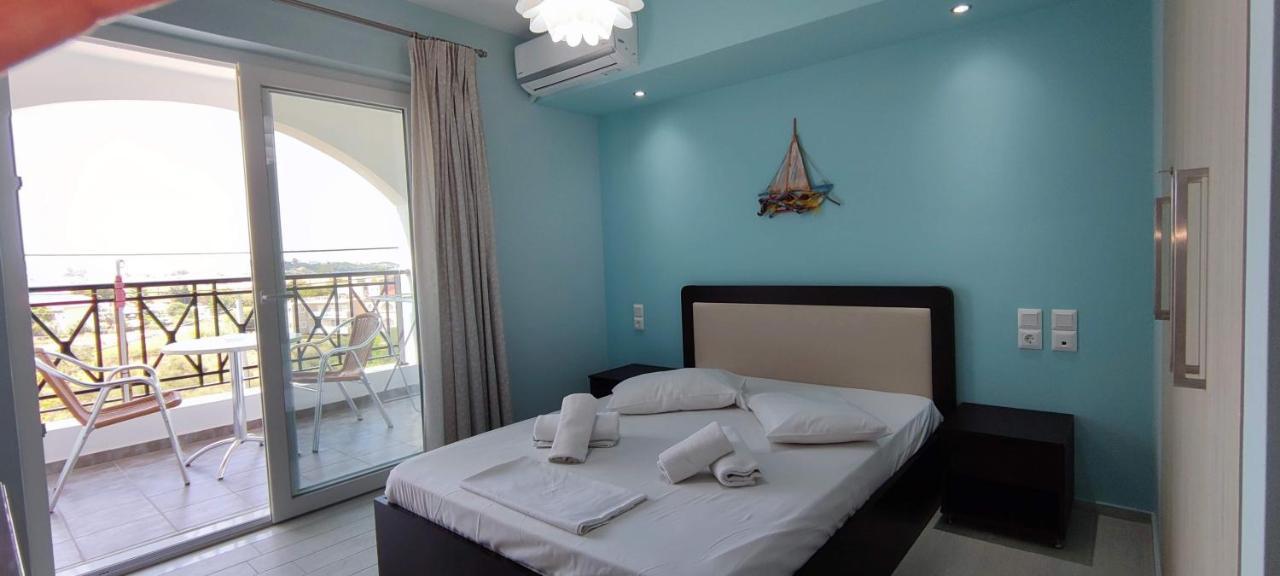 Anna And Aparthotel 3*